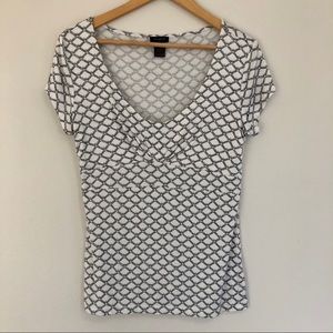 Closet closing, make offer! Ann Taylor Factory White & Black Short Sleeved Top